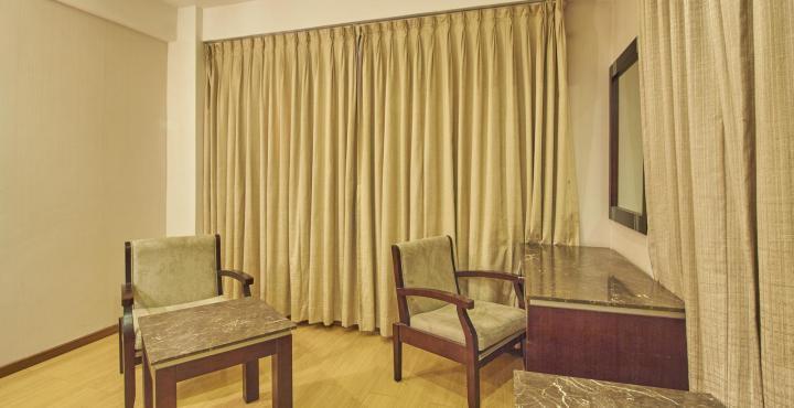 Treebo Trend Hotel Parker Ahmedabad Exteriör bild